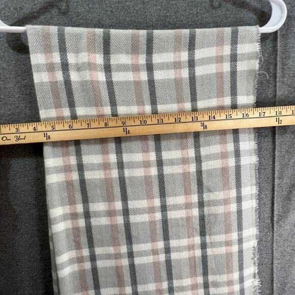 Banana Republic 100% ACRYLIC Women's Plaid Scarves Multi Color - Picture 5 of 6